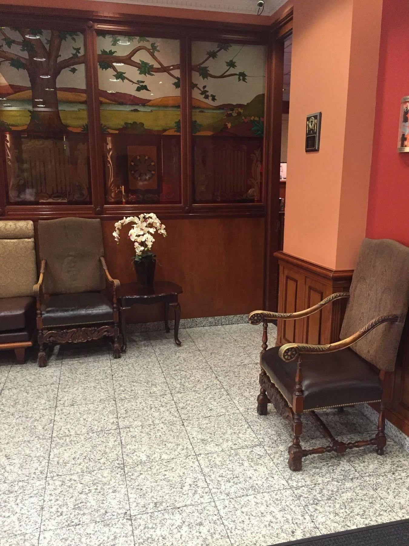 Chelsea Savoy Khách sạn 3*