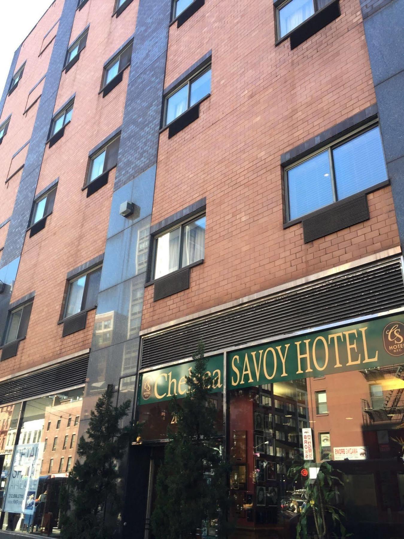 Chelsea Savoy Khách sạn 3*