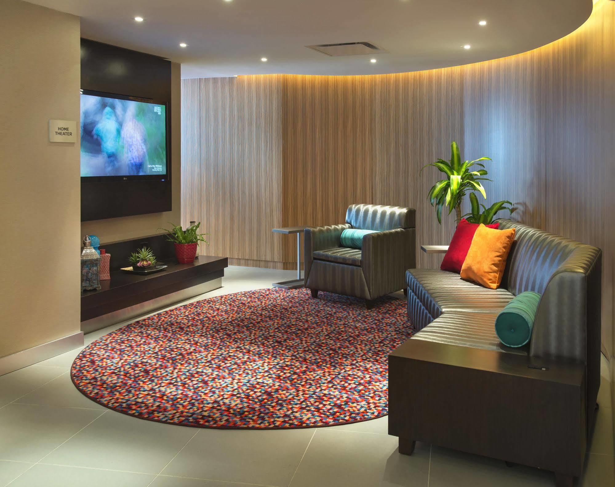Courtyard By Marriott Manhattan/herald Square Khách sạn 4*