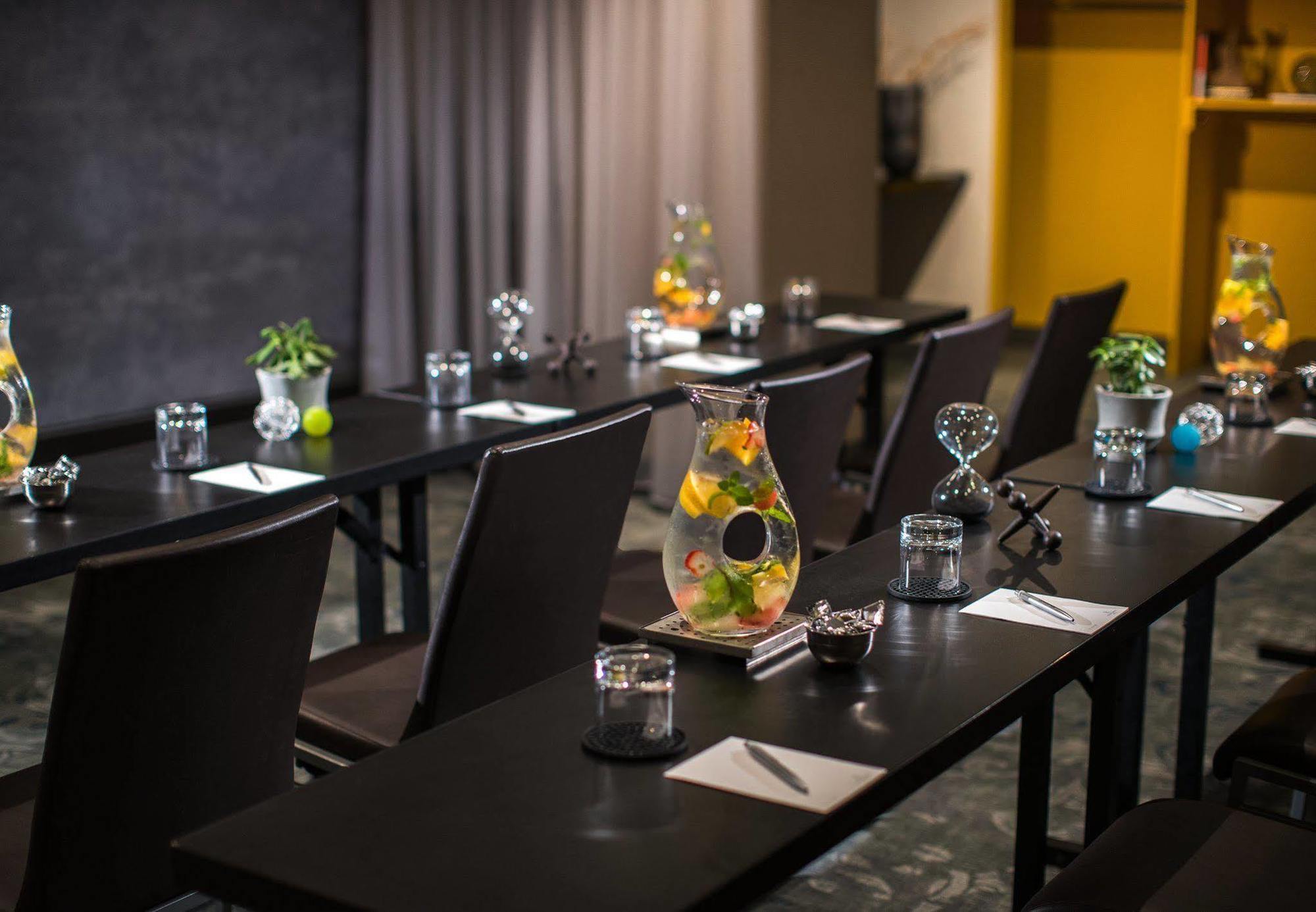 Renaissance Times Square By Marriott Khách sạn 4*