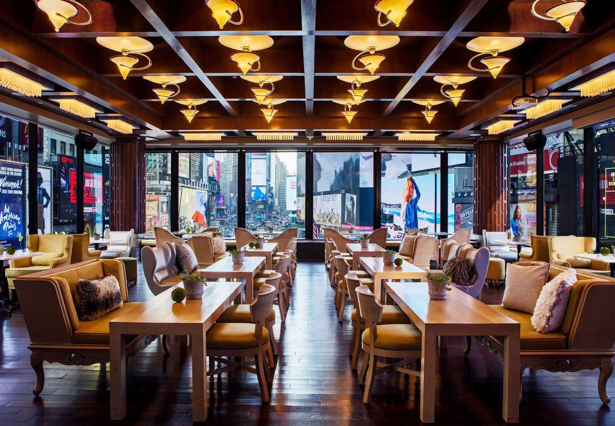 Renaissance Times Square By Marriott Khách sạn 4*