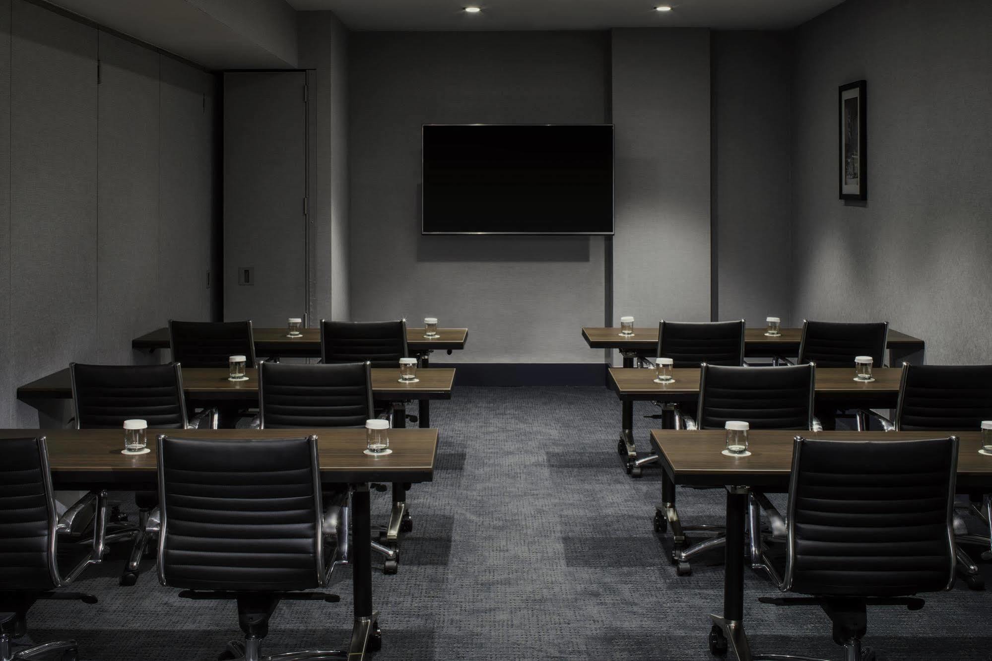 Khách sạn Doubletree By Hilton Times Square West New York