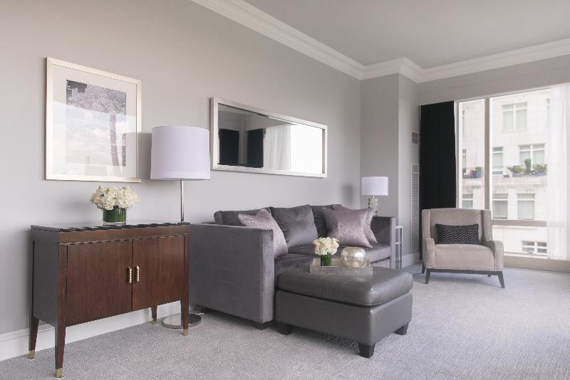 Khách sạn Trump International 5*