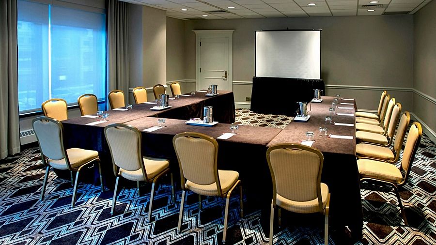 Marriott Downtown Khách sạn