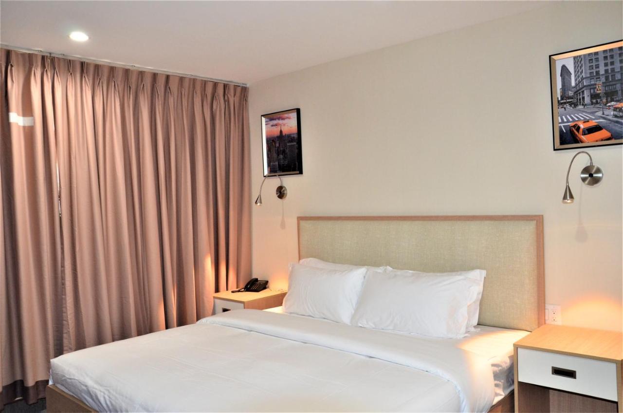 Lic Plaza Khách sạn