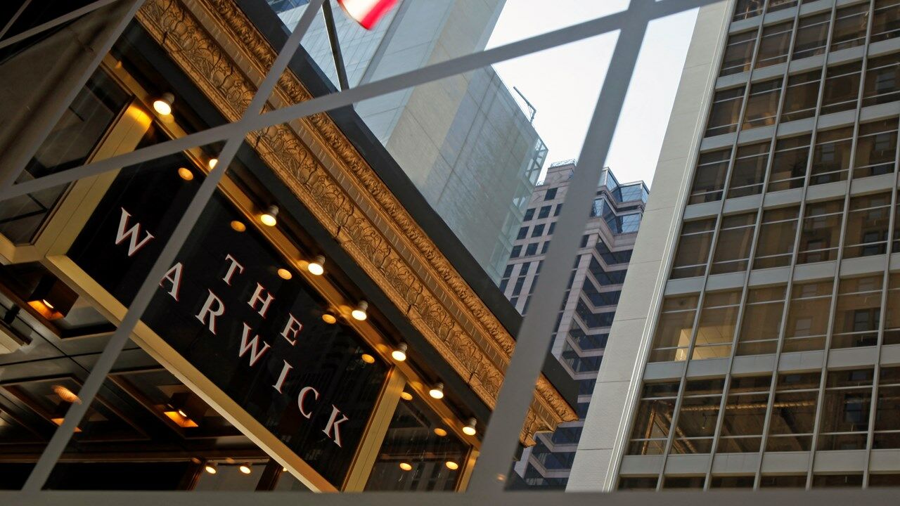 Khách sạn Warwick New York