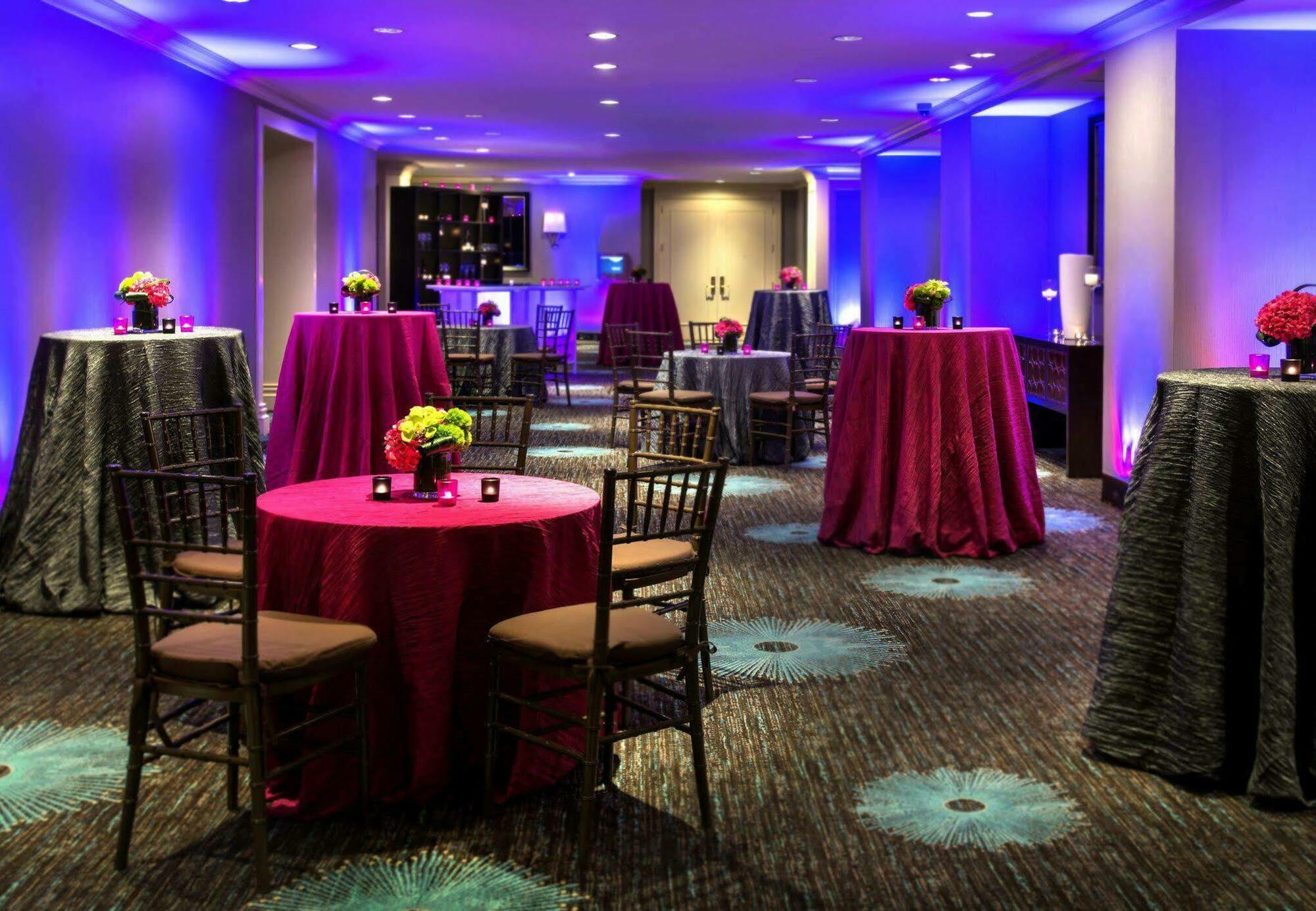 Khách sạn Marriott Downtown 4*