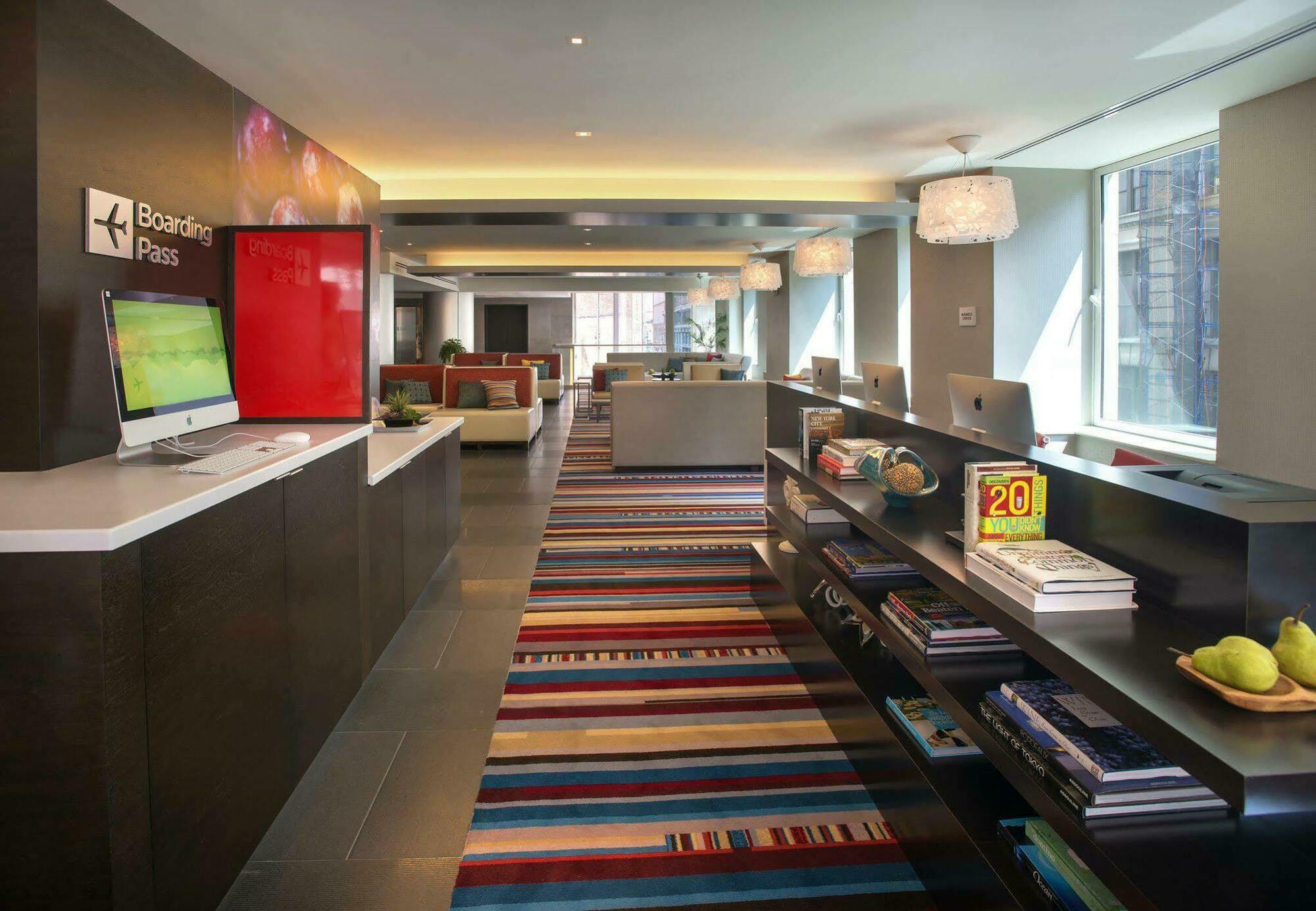 Khách sạn Courtyard By Marriott Manhattan/herald Square 4*