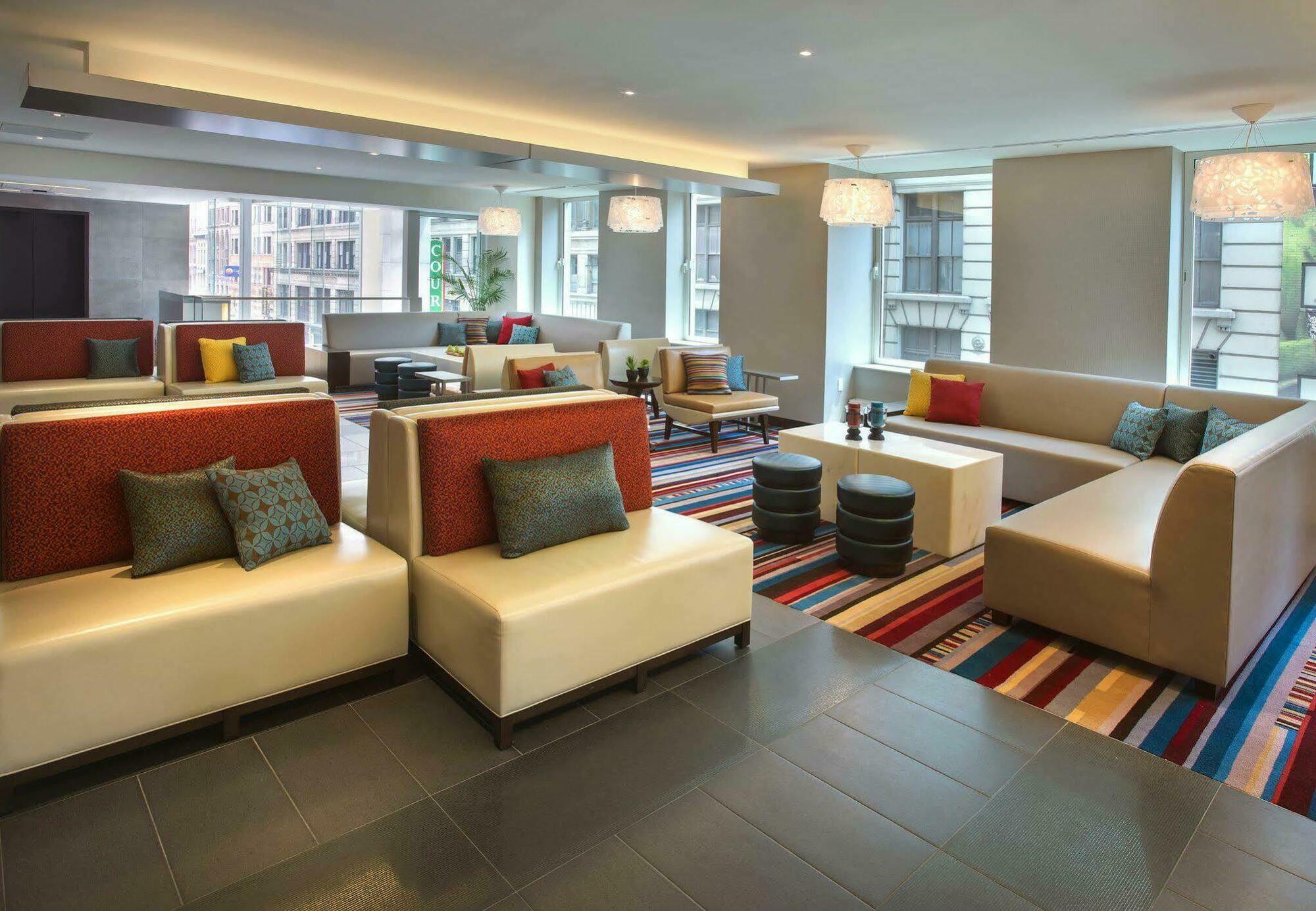 Khách sạn Courtyard By Marriott Manhattan/herald Square