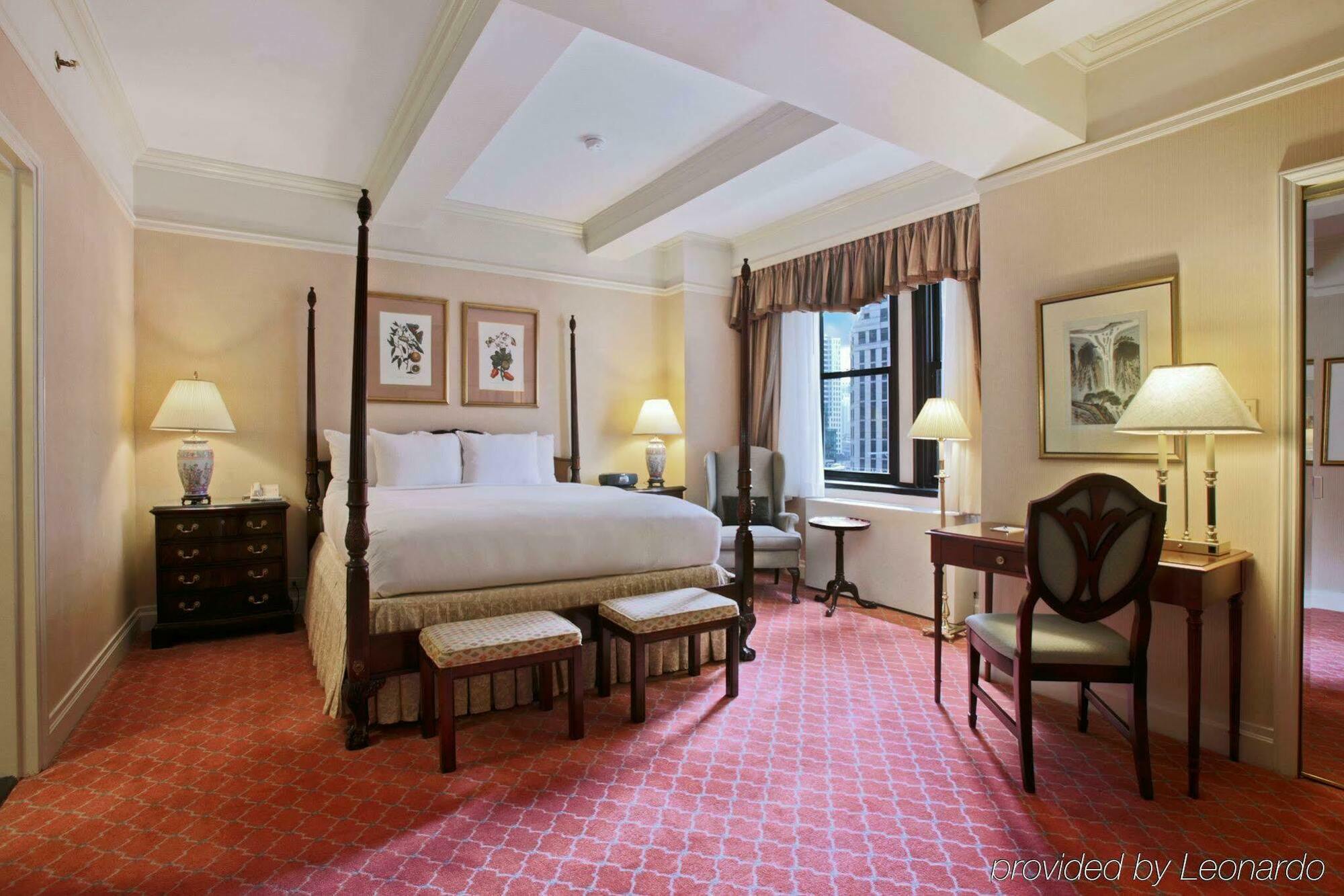 Warwick Khách sạn New York