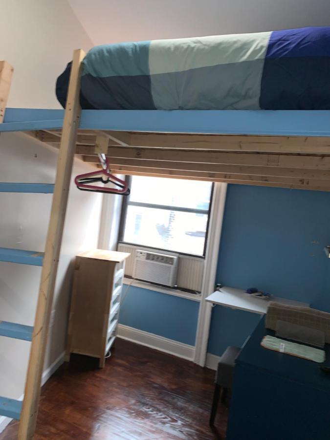 Ở trọ Private In A Shared 15 Minutes To Times Square! *