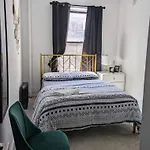 Oasis Apartment In The Heart Of Union Square Downtown Manhattan