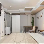 Lovely Room At 3 Bedroom Apt At The Heart Of East Village