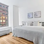 Downtown Modern Apartment With 3Br And 2Ba