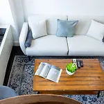 809-6B New 2Br Duplex With Private Patio