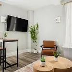 73-508 New 1Br 1Bth Uws Doorman Gym