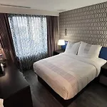 Glo Best Western Bronx Nyc