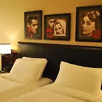 Washington Square Hotel