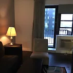 Manhattan Studio Apartment-Times Square