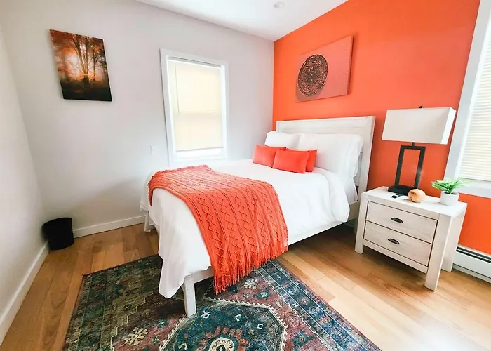 A New Splash Of Color In The Heart Of Queens