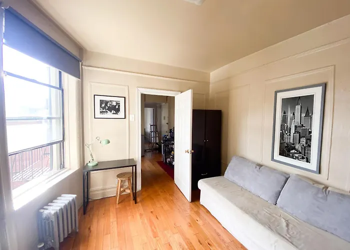 2 Bedrooms Entire Beautiful Apt In Williamsburg!