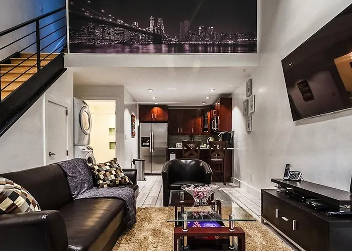 Triplex Carriage House