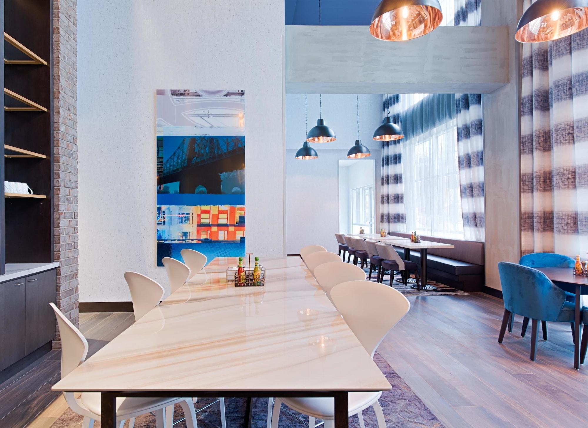 Khách sạn Hyatt Place Long Island 3*