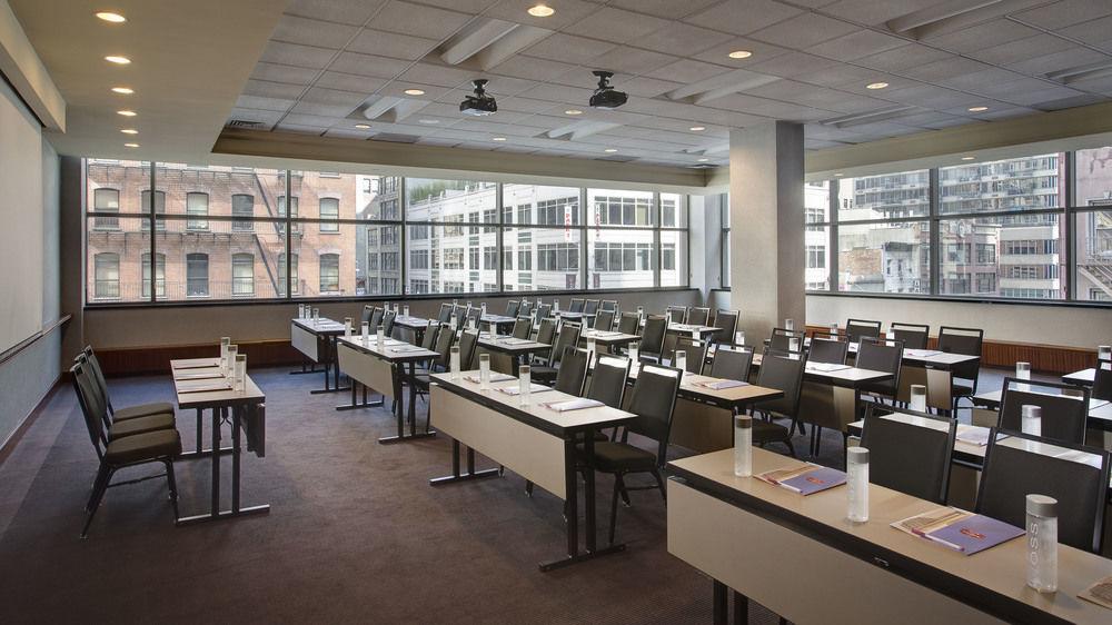 Khách sạn By Marriott Manhattan/times Square