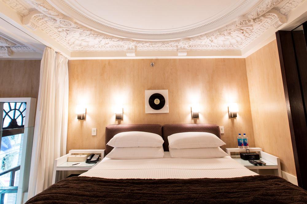 Khách sạn Club 4*