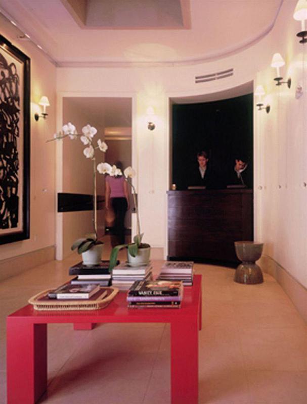 Club Khách sạn 4*