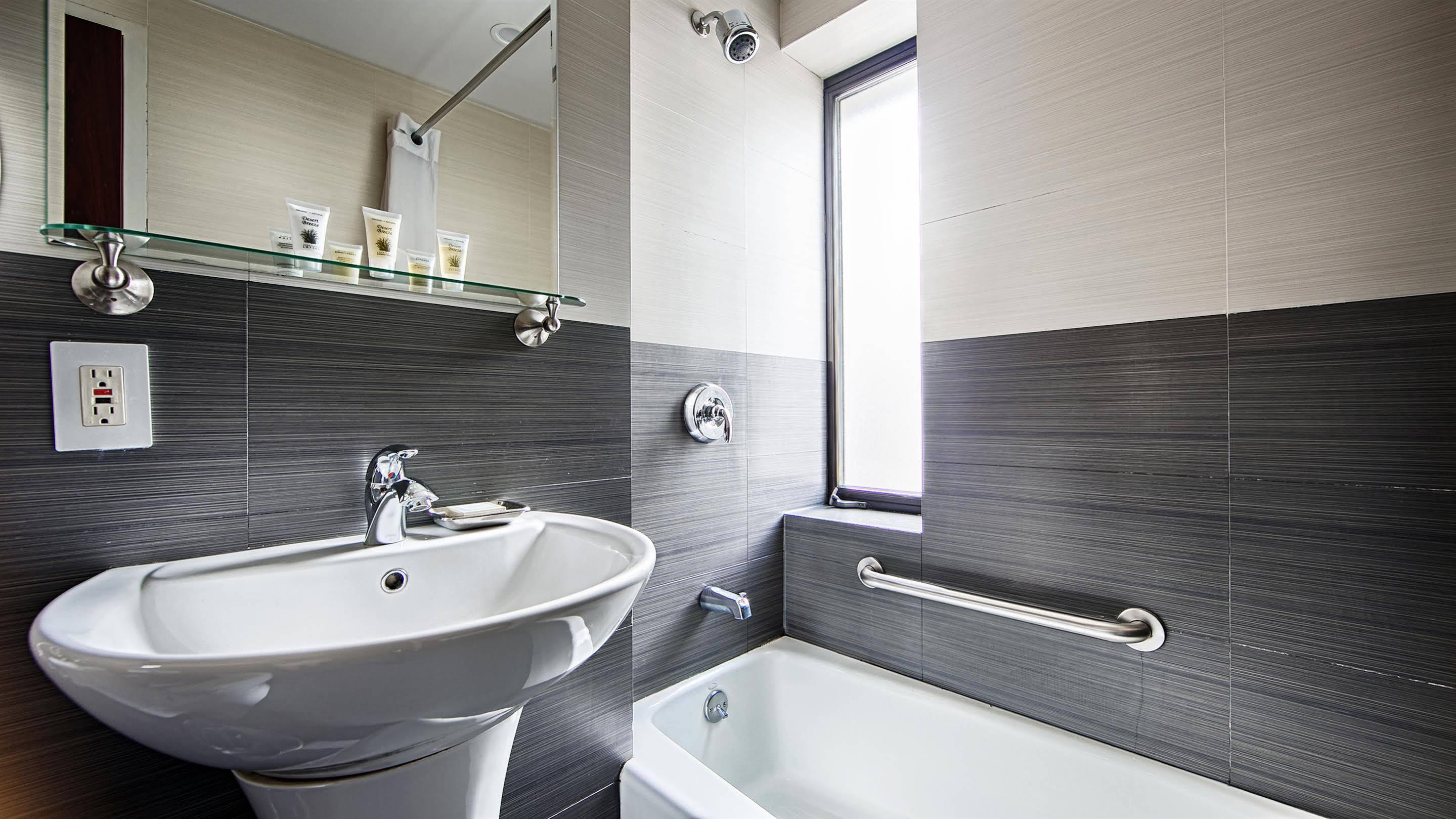 Western Bowery Hanbee Khách sạn 3*