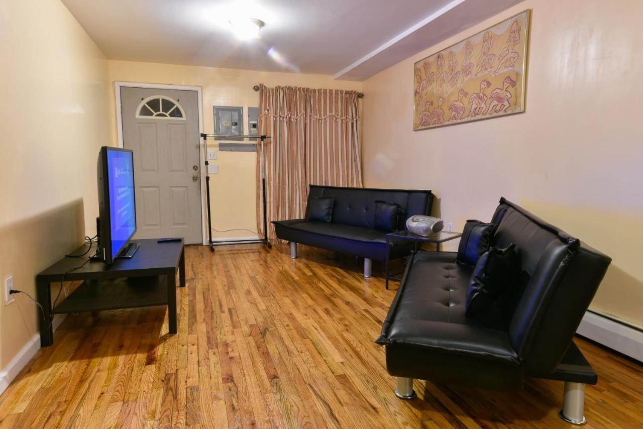 Brooklyn Blue Ridge Manor: Exquisite 4 Bedroom, 2.5 Bathrooms With A Appeal Apartamento Nova York