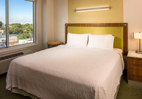 Springhill By Marriott Laguardia Airport Khách sạn 3*