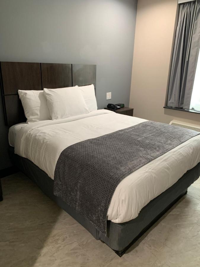 Khách sạn Alden New York