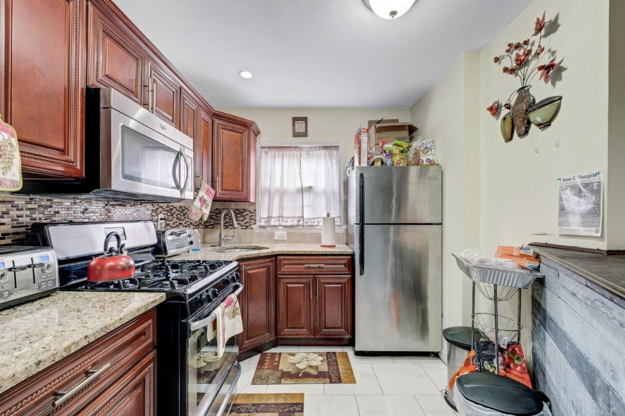 Casa de férias Modern Cozy 3br Just 10 Mins From Jfk!