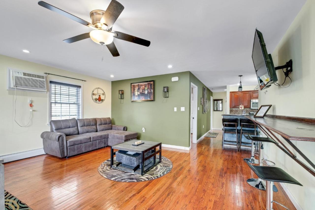 Casa de férias Modern Cozy 3br Just 10 Mins From Jfk! *