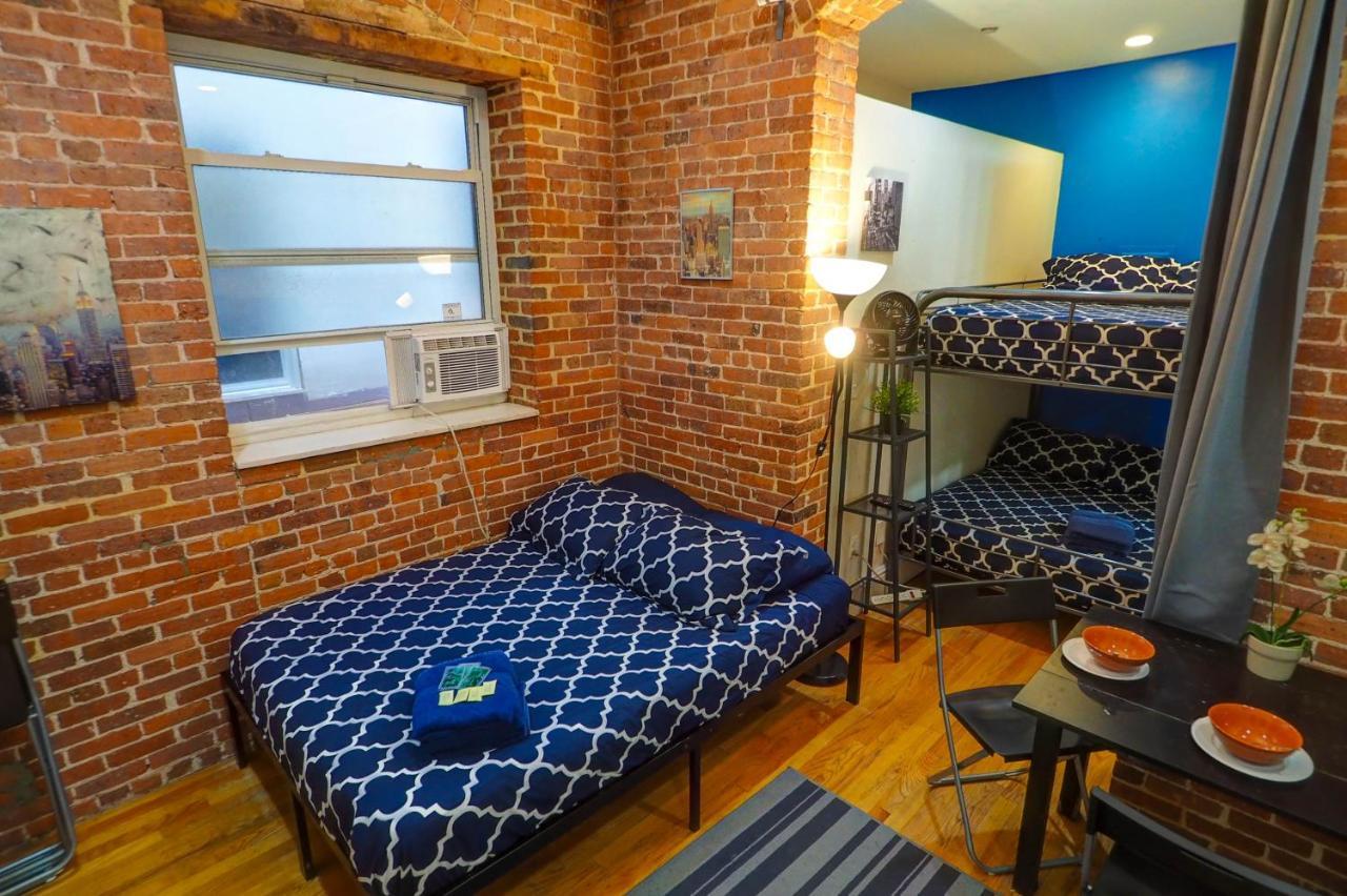 Hello Broadway Apartment *
