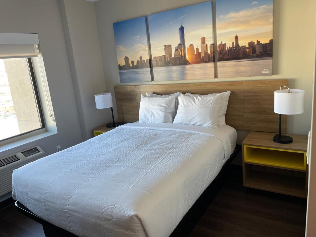 Khách sạn Days & By Wyndham Jamaica Jfk Airport 2*