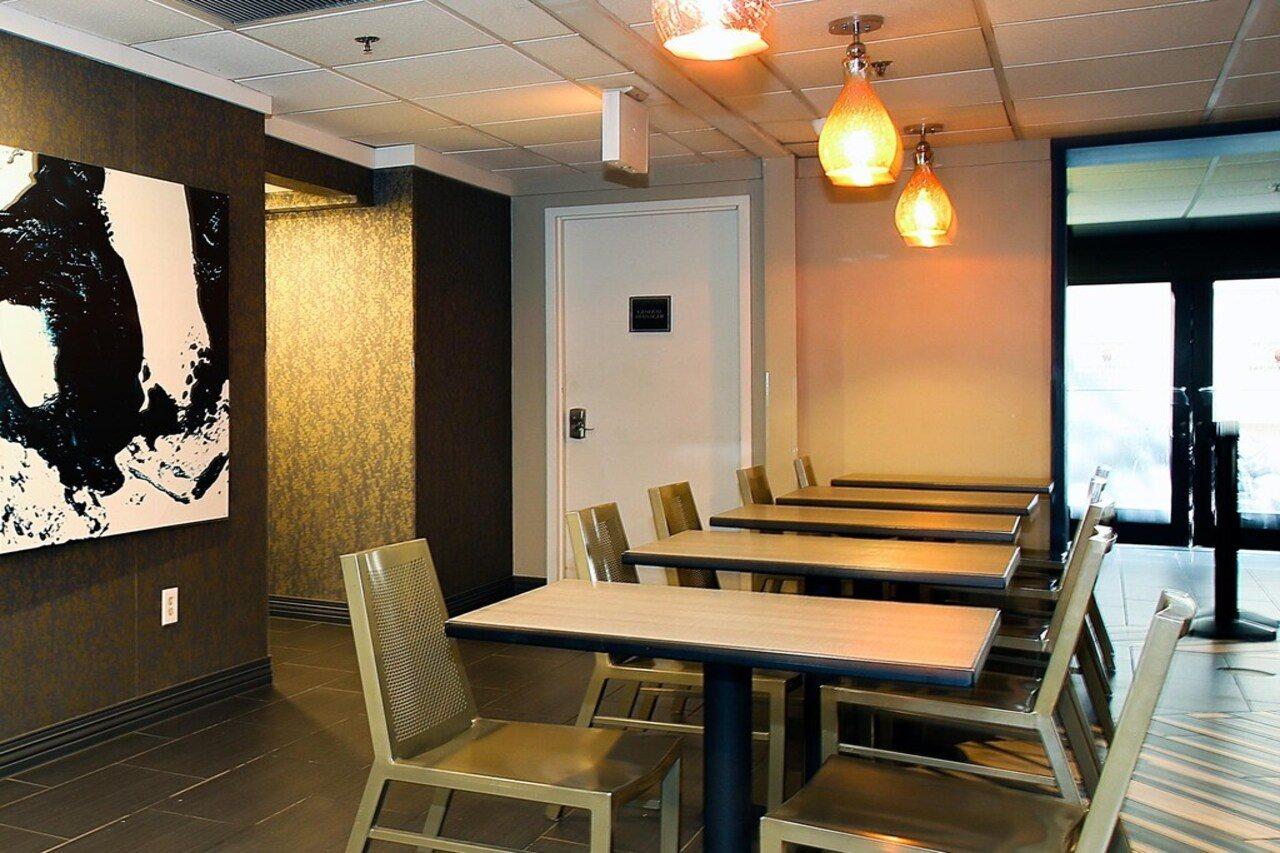 Khách sạn Midtown Convention Center Nyc 3*