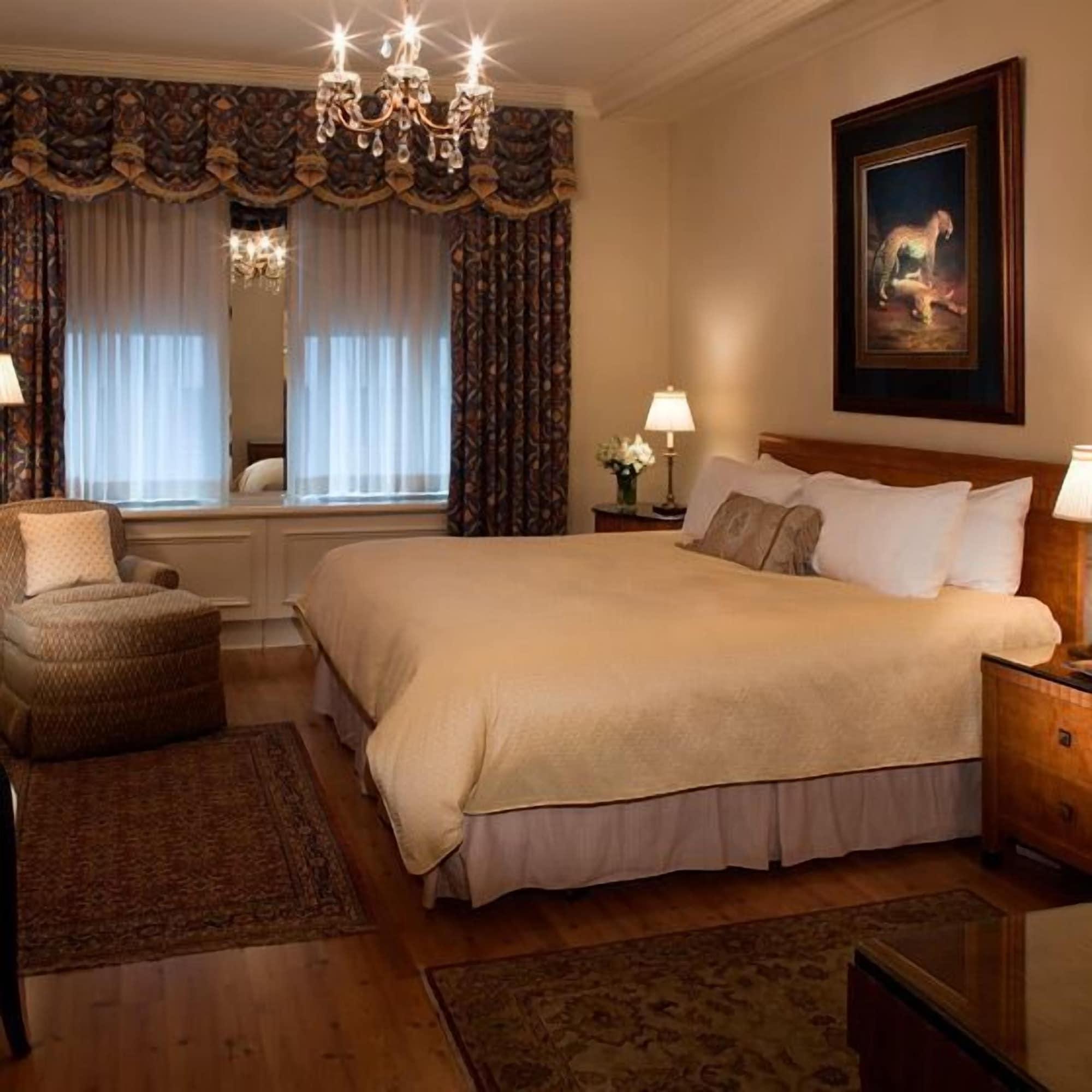 The Sherry Netherland Khách sạn 5*