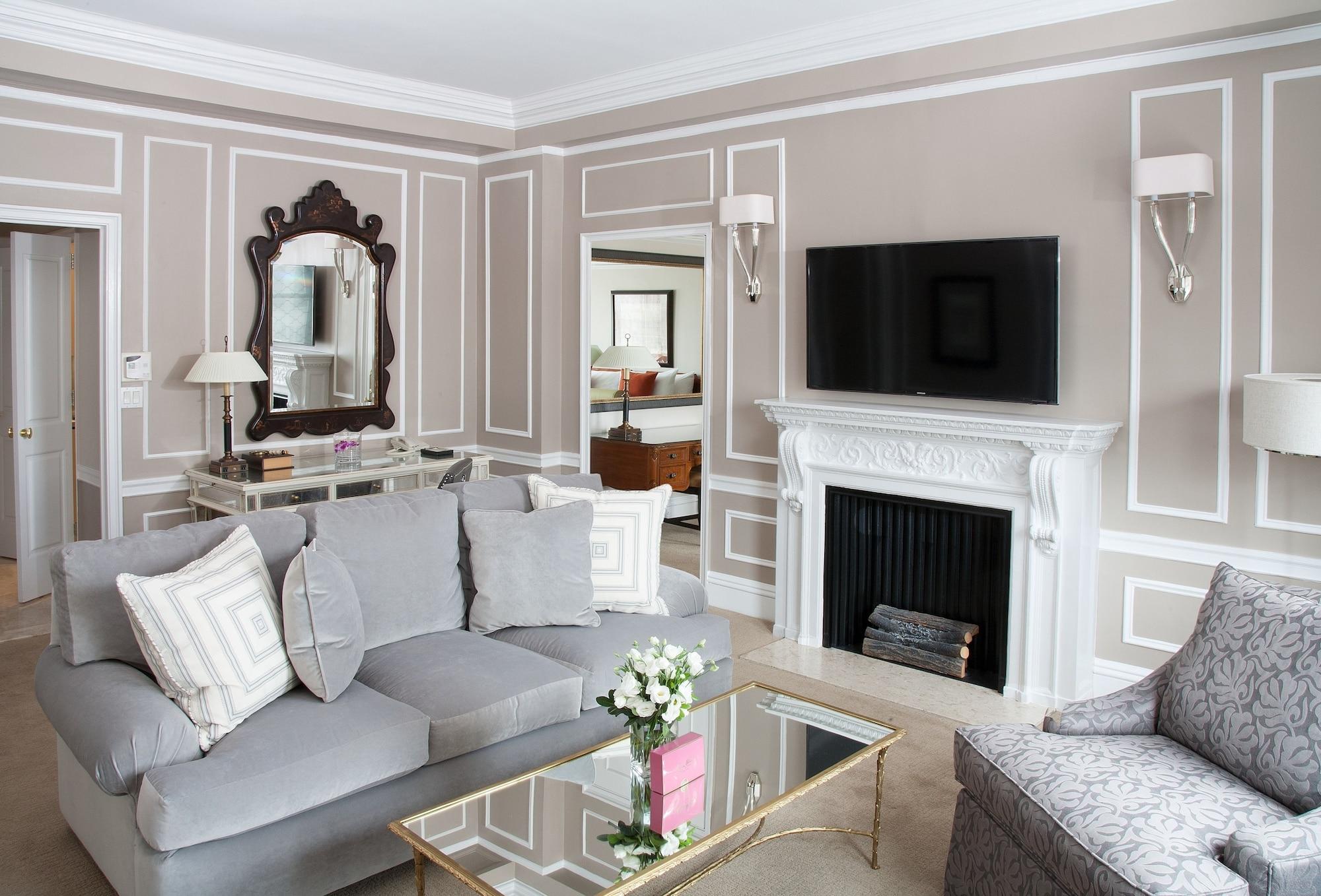 Khách sạn The Sherry Netherland 5*
