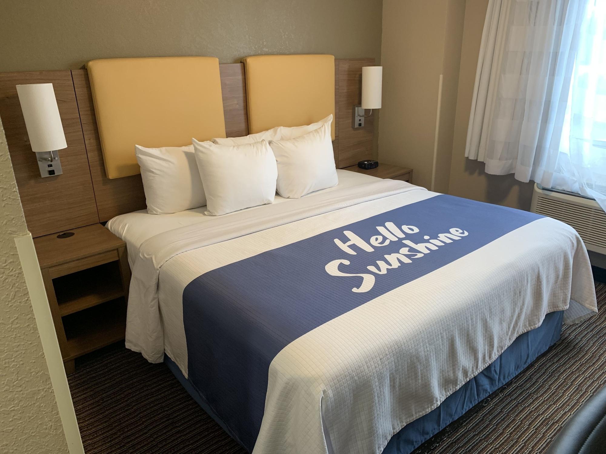 Days By Wyndham Brooklyn Borough Park Khách sạn