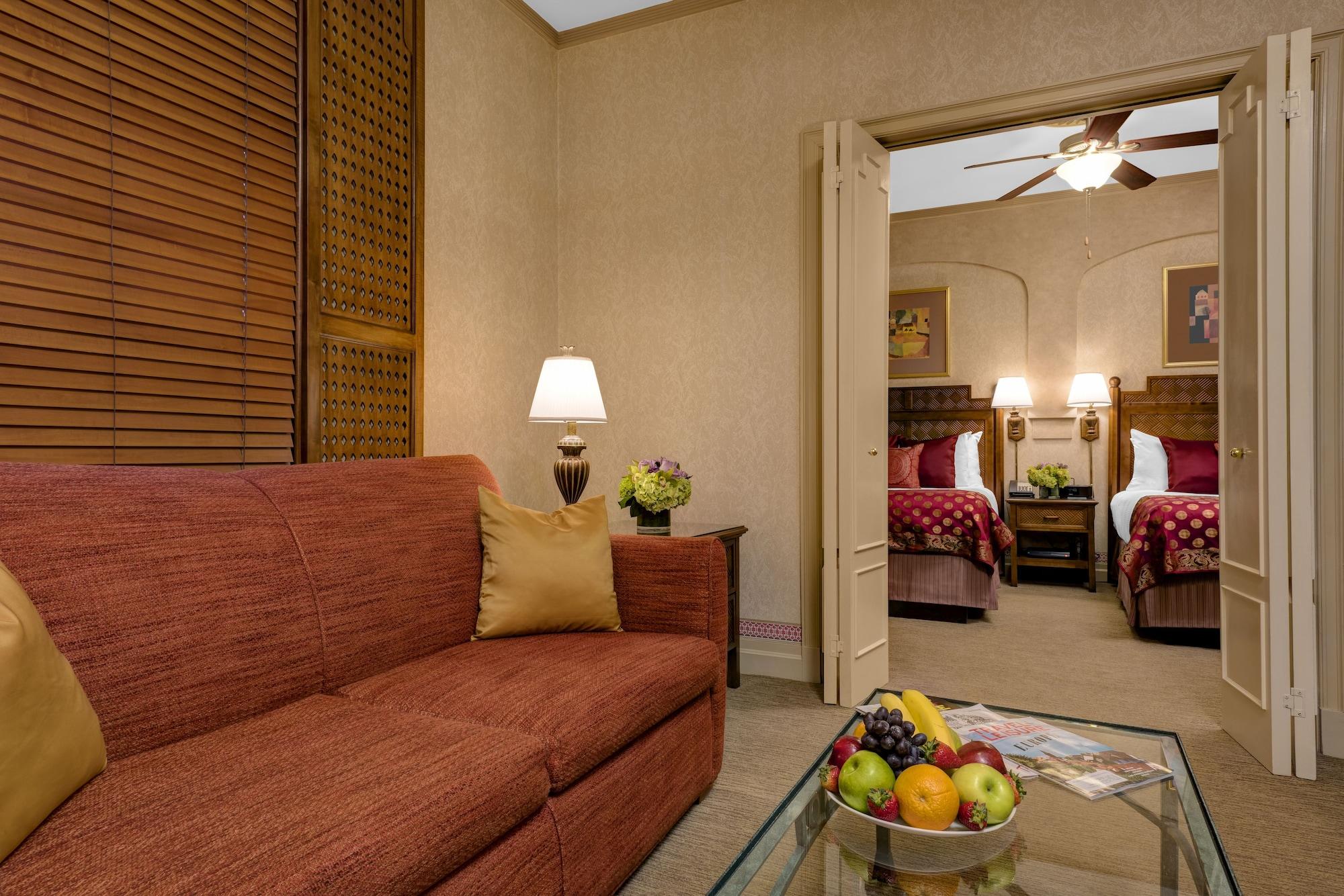 Khách sạn Casablanca By Library Collection 4*