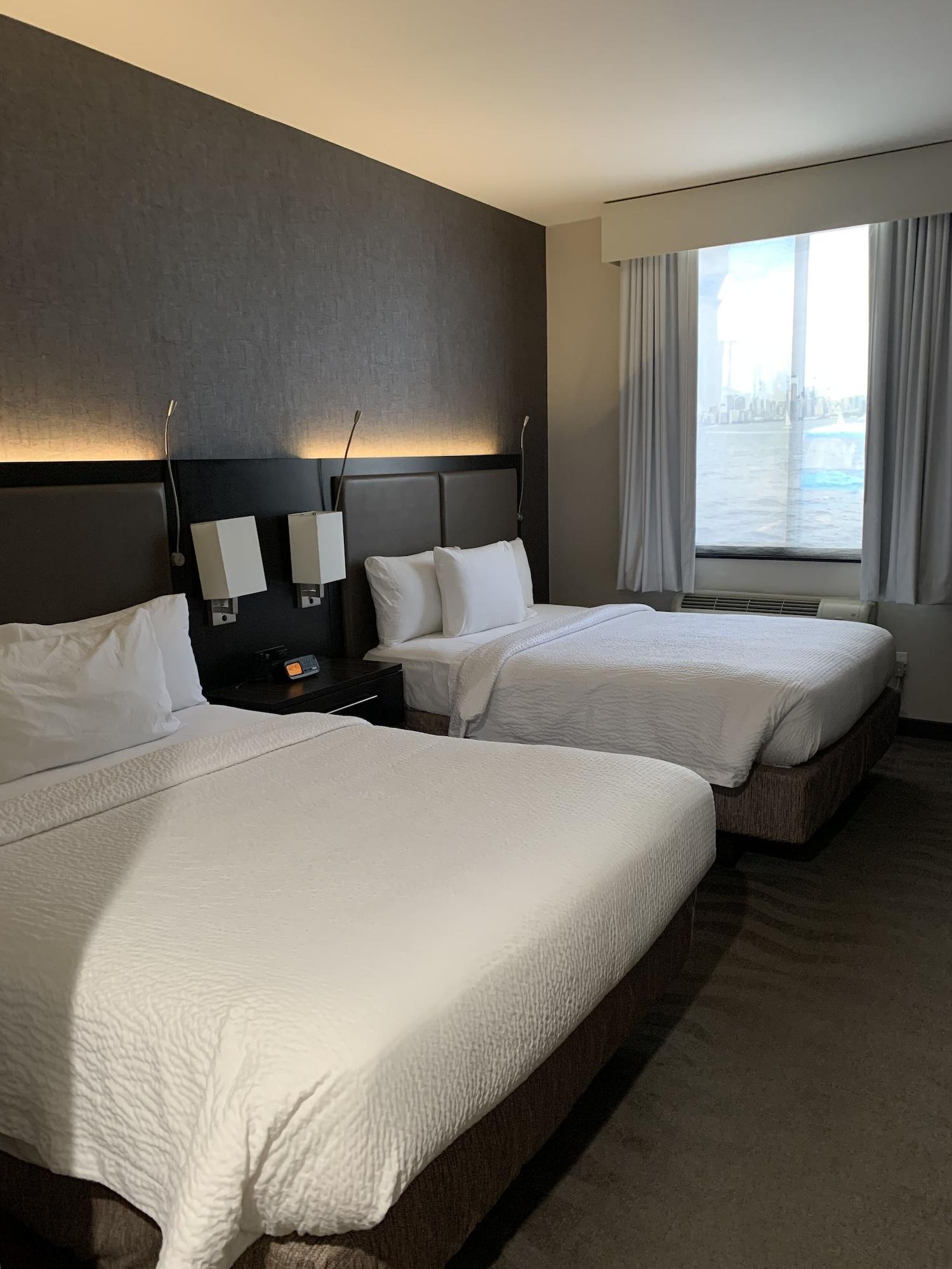 Fairfield & By Marriott Staten Island Khách sạn