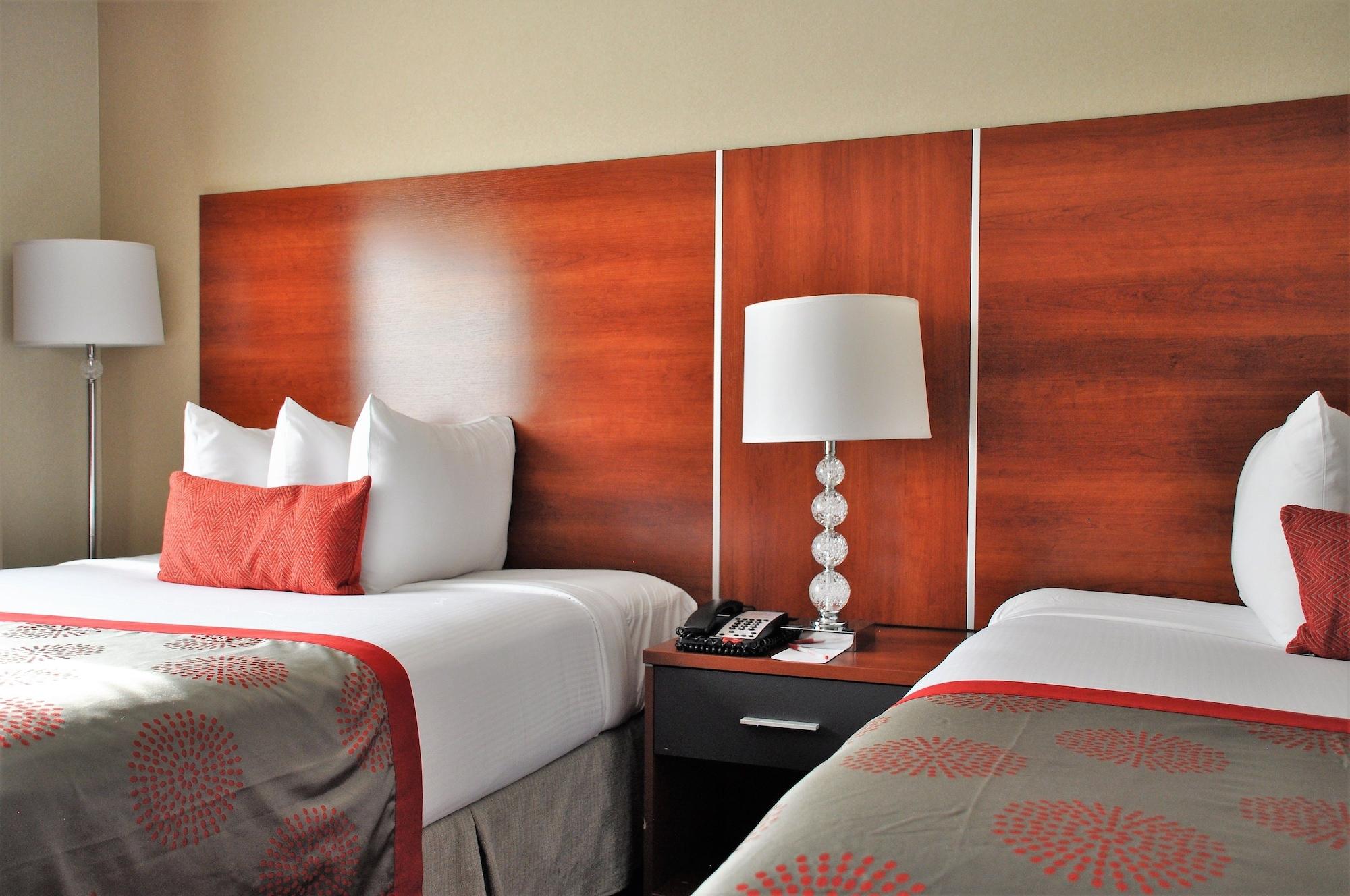 Ramada By Wyndham Staten Island Khách sạn 3*