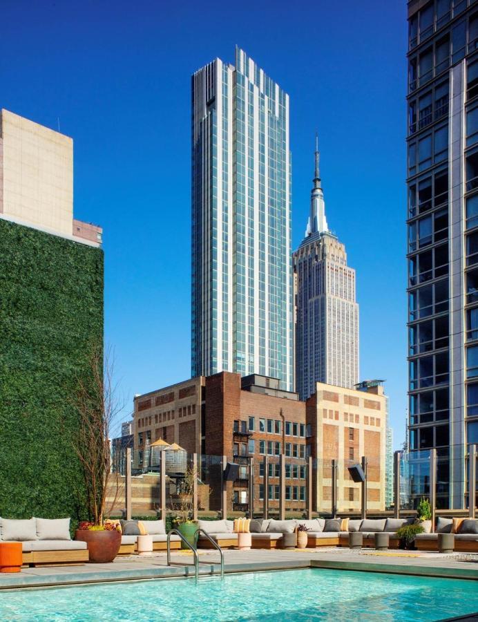 Khách sạn Royalton Park Avenue