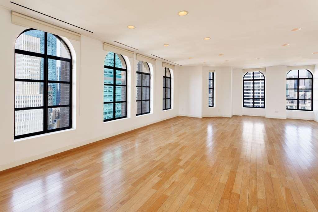 Khách sạn Bryant Park 4*