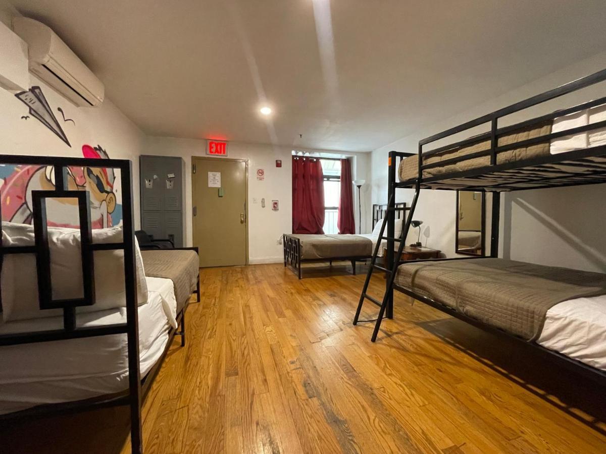 Ny Moore Nhà trọ