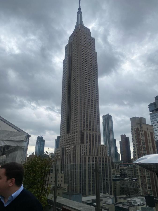 Khách sạn Herald Square