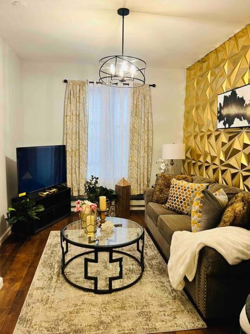 Brooklyn Golden Palace Nova York